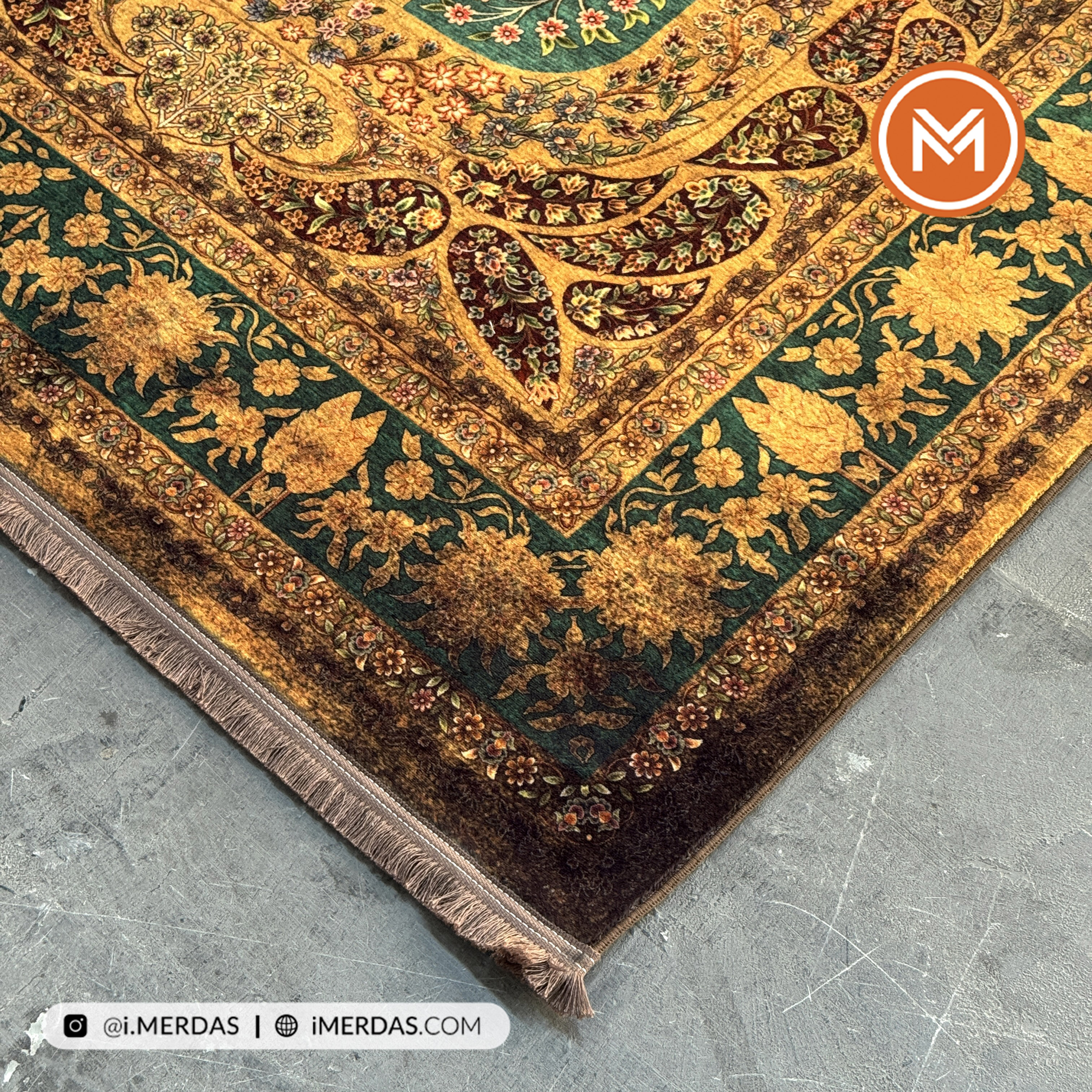 فرش کهنه نما کد 25NH0060 زمینه سبز